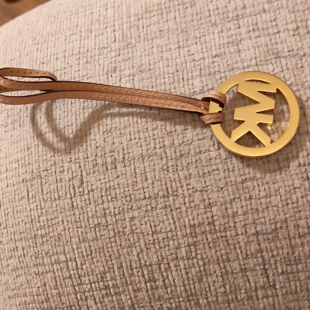 Michael Kors Gold Medallion Logo Initials For Your Purse Or Bag Charm Metal - Picture 3 of 7